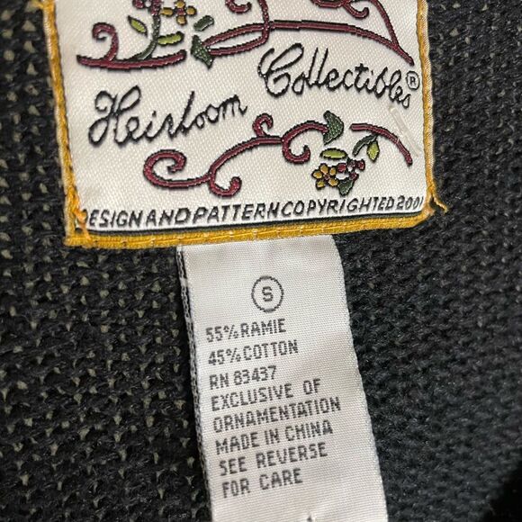 Vintage Heirloom Collectibles Sweater, Small - Picture 4 of 6